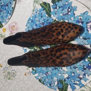 NWOT Joie Barleena leopard print Chelsea calf hair ankle booties
